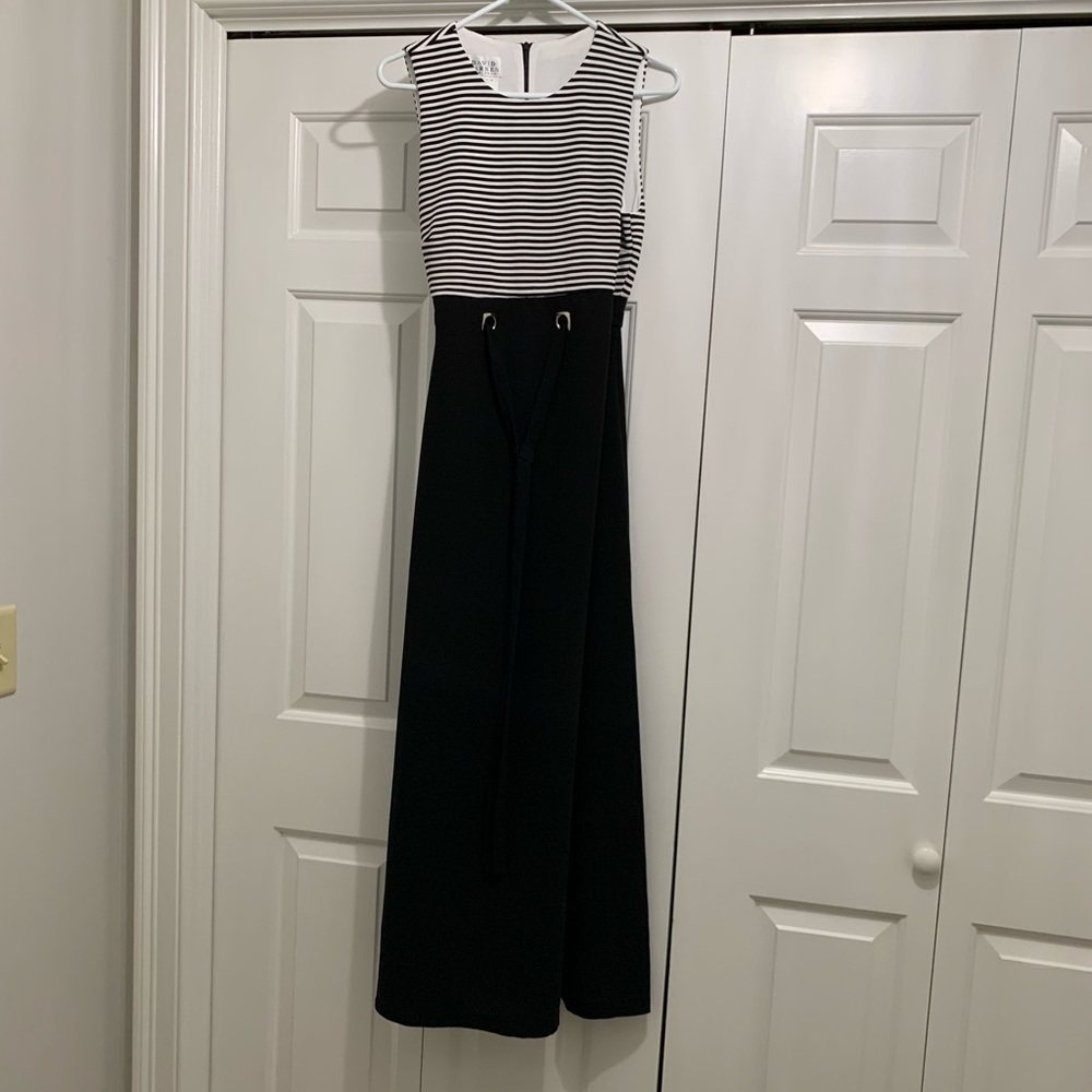 Sleeveless maxi dress